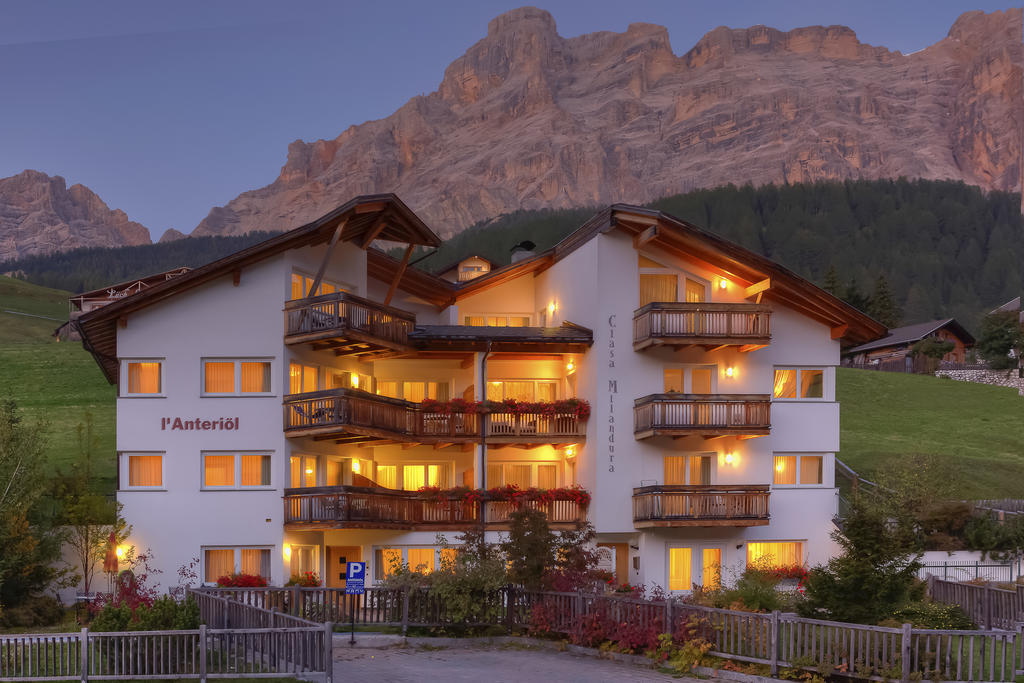 Ciasa Milandura Aparthotel San Cassiano  Exteriör bild